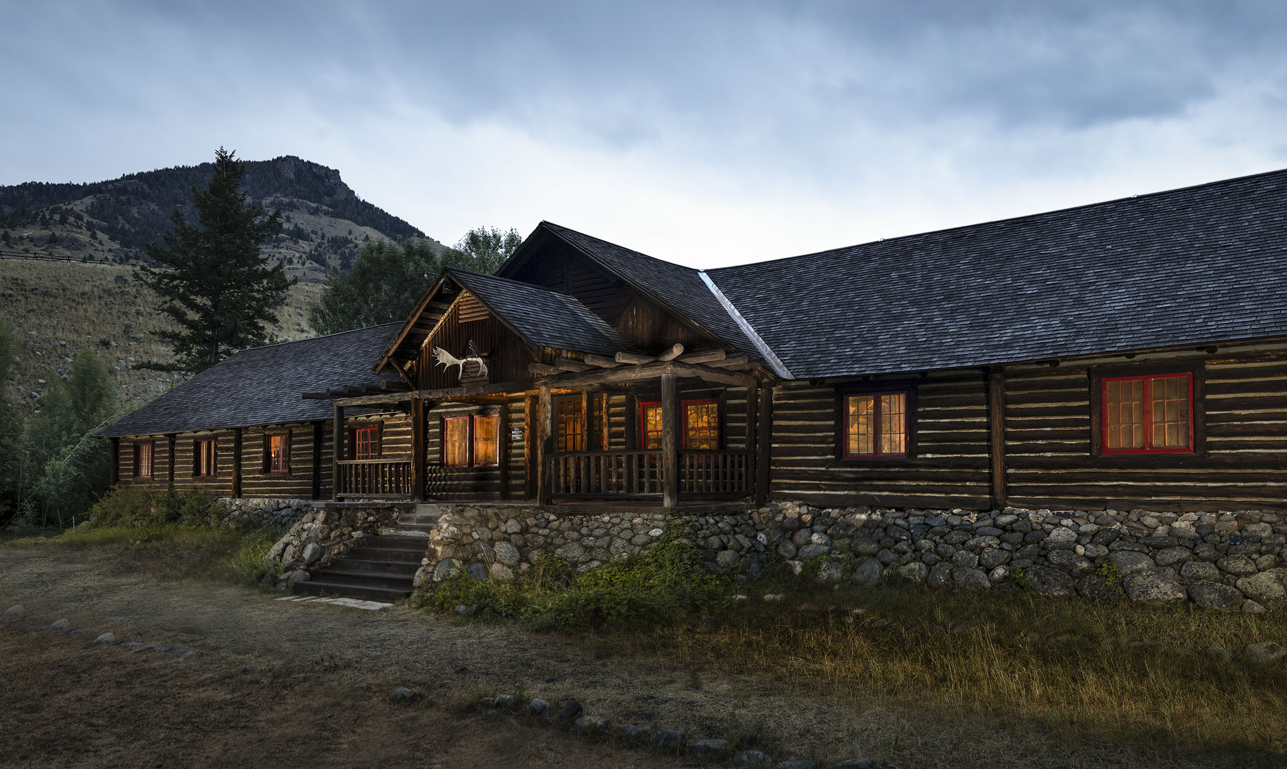 Exterior photo of the OTO Lodge during Pop-Up Ranch in Yellowstone Country.